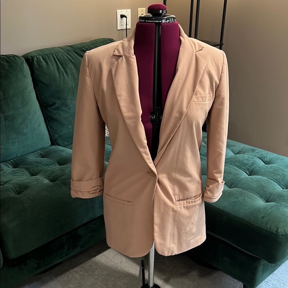 Forever 21 Chic Tan Blazer | Size M